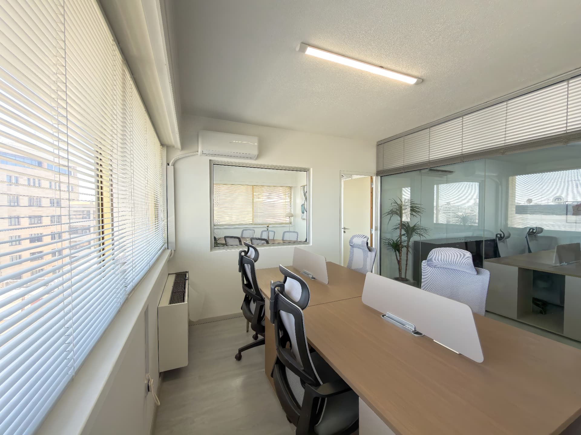 Skyline Coworking, Focus, with a view